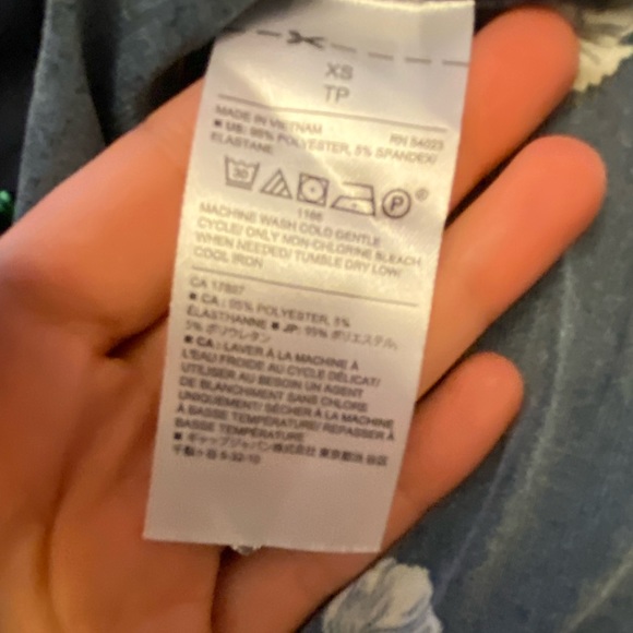 Banana Republic asymmetrical neckline top - Picture 6 of 7